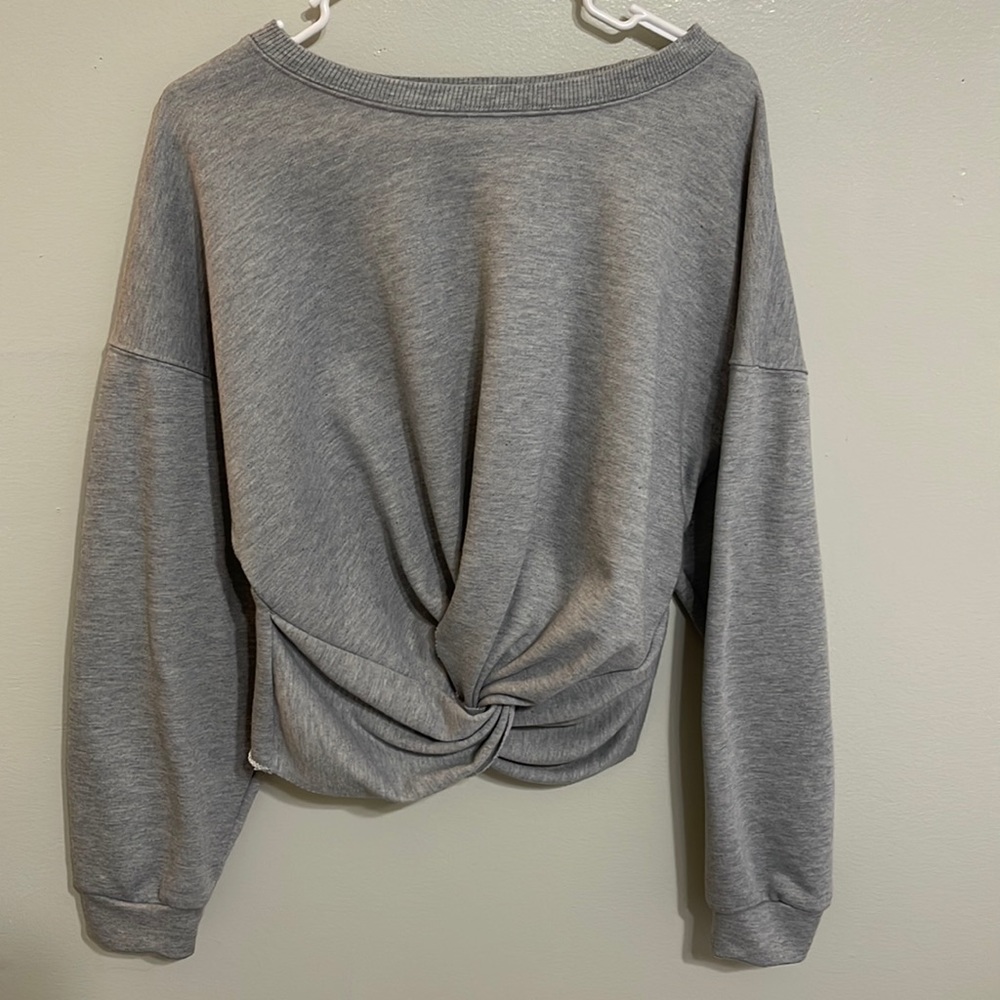 Fashion nova cropped grey sweatshirt